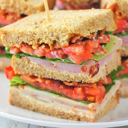 [62698] TURKEY CLUB SANDWICH